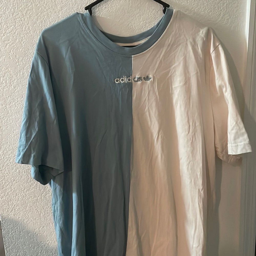 Adidas size Xl colorblock tee blue and white
